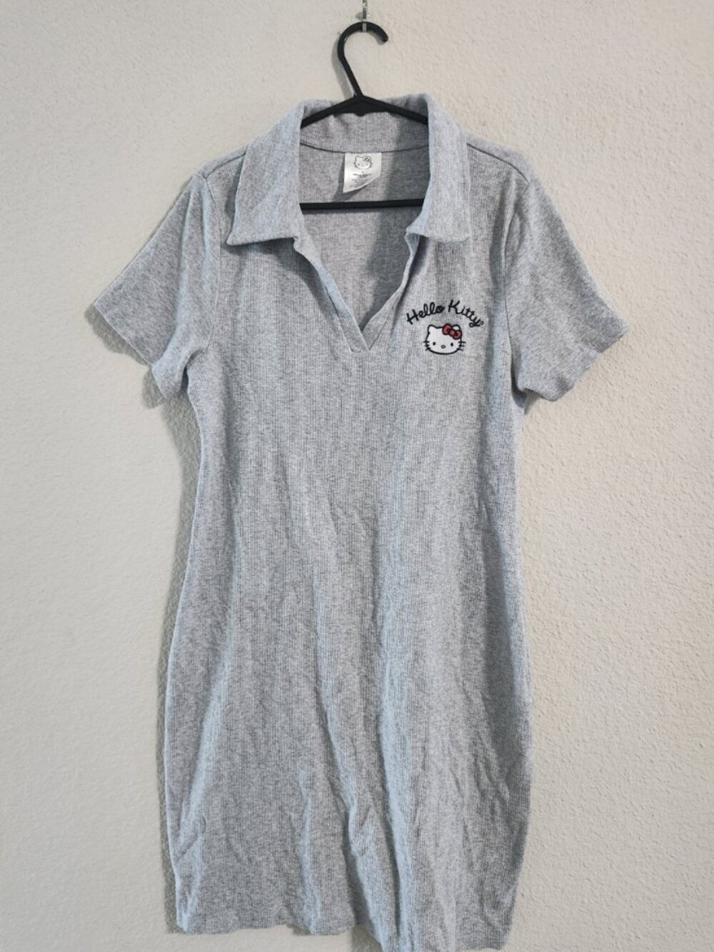 Hello Kitty by Sanrio Ribbed Grey Collared s/s dress women’s XL